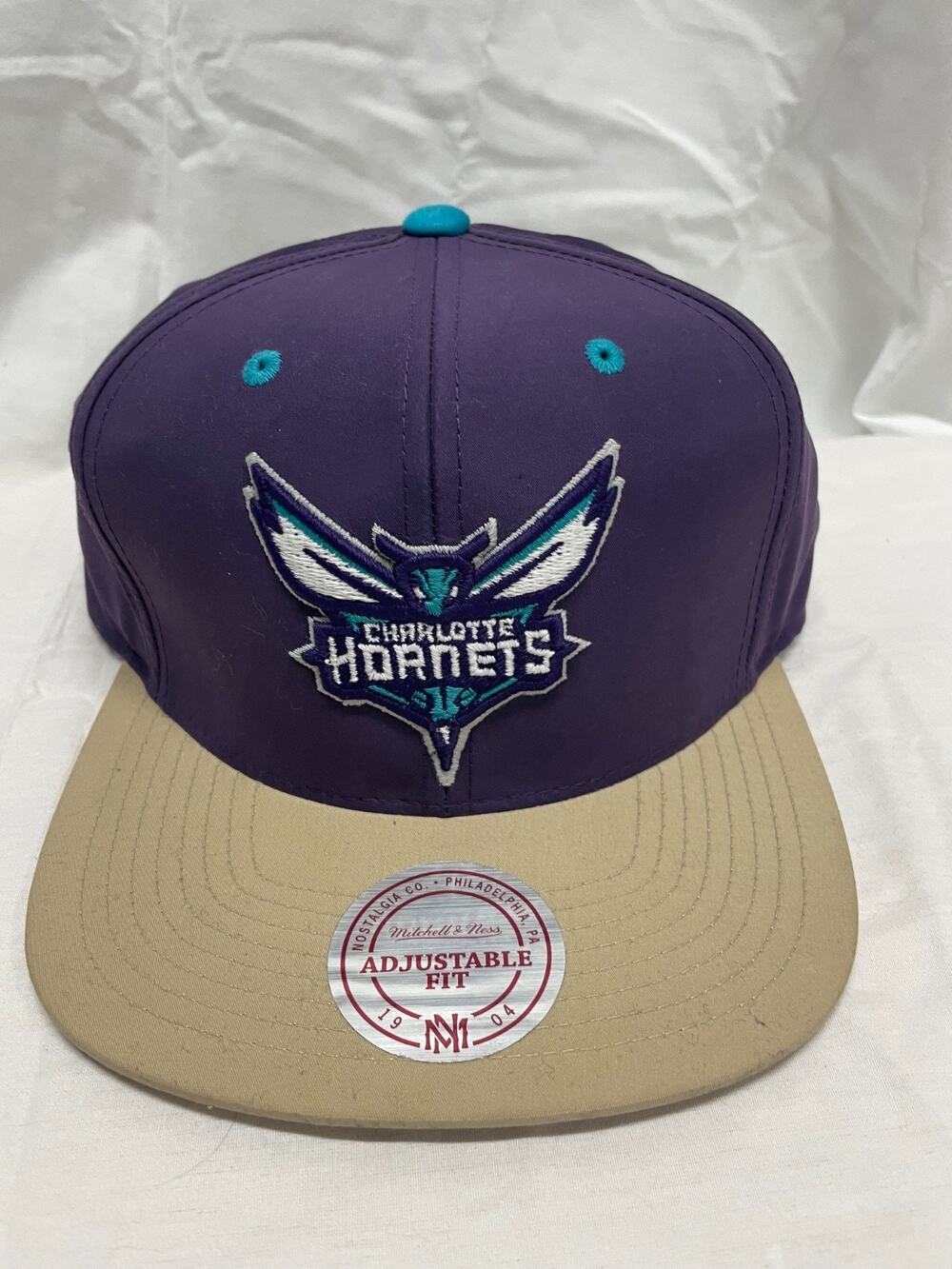 Charlotte Hornets NBA Mitchell & Ness Adjustable Back Hat Brand New